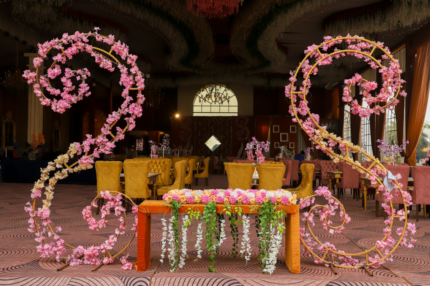 Desi wedding table and stage décor
